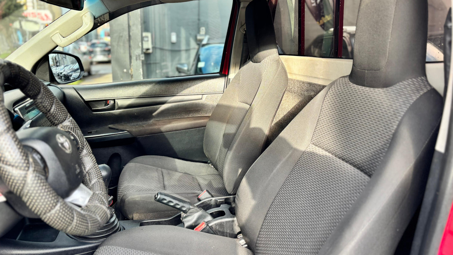 Toyota Hilux DX