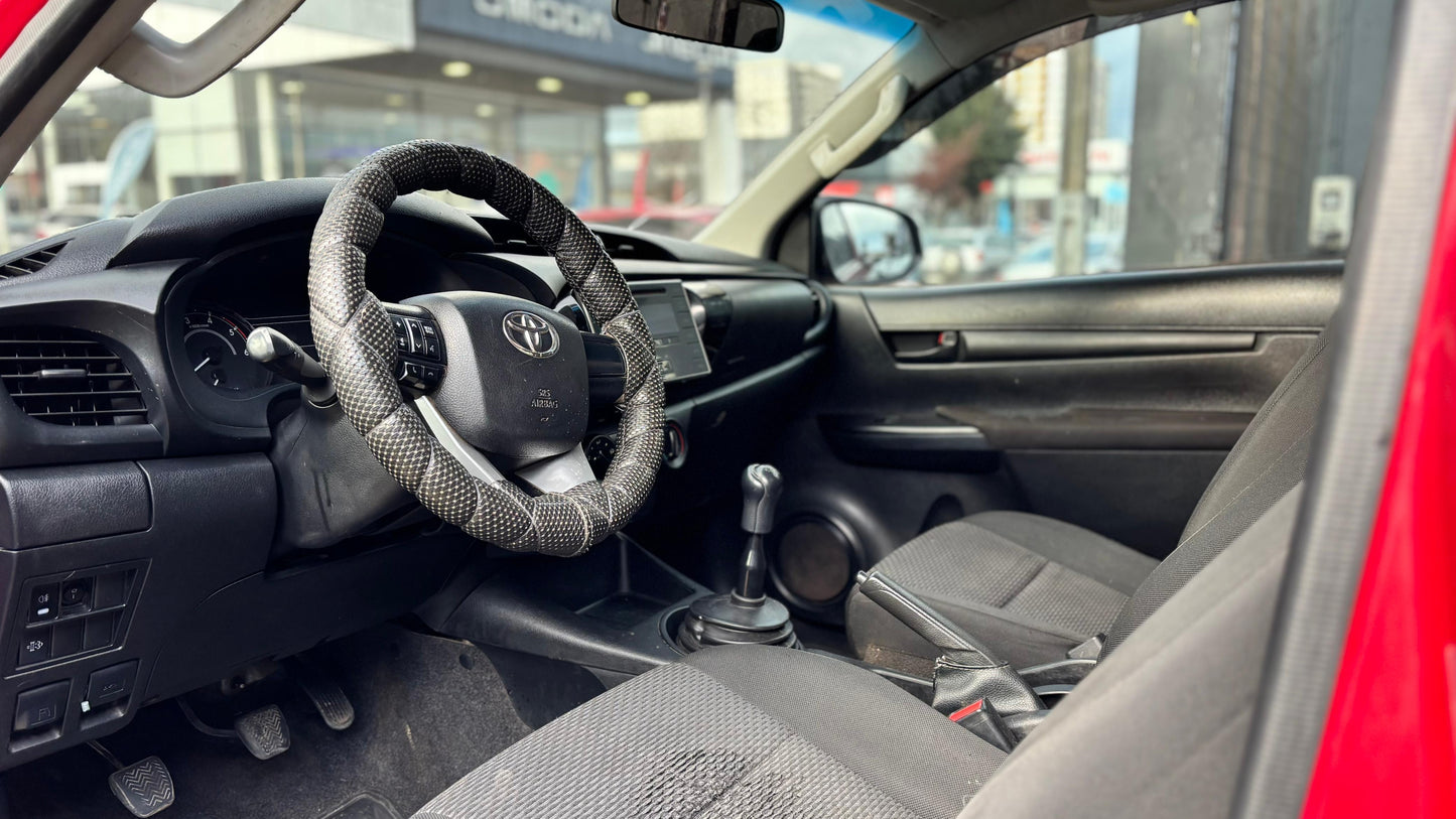 Toyota Hilux DX