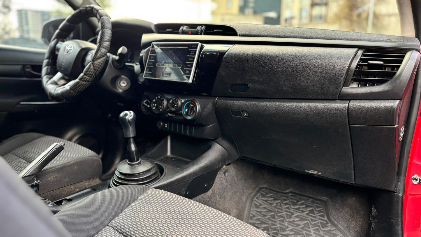 Toyota Hilux DX