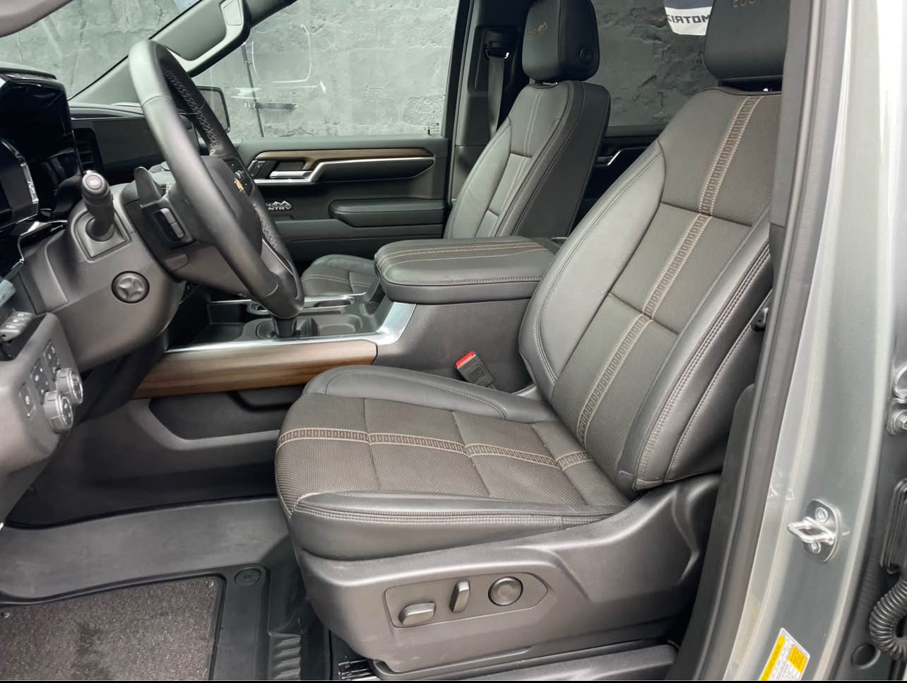 Chevrolet Silverado HIGH COUNTRY
