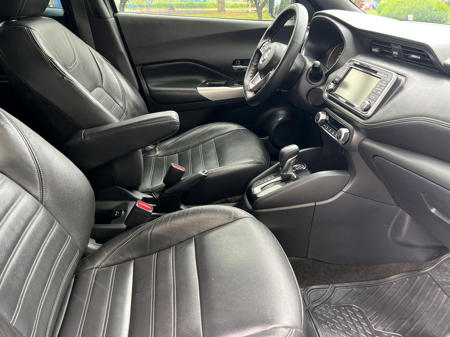 Nissan Kicks Advance