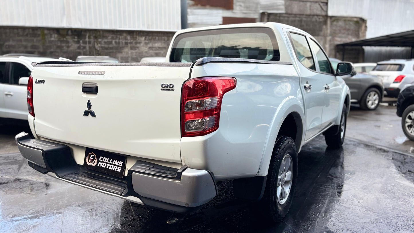 Mitsubishi L200 work