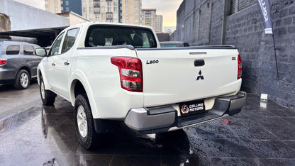 Mitsubishi L200 work
