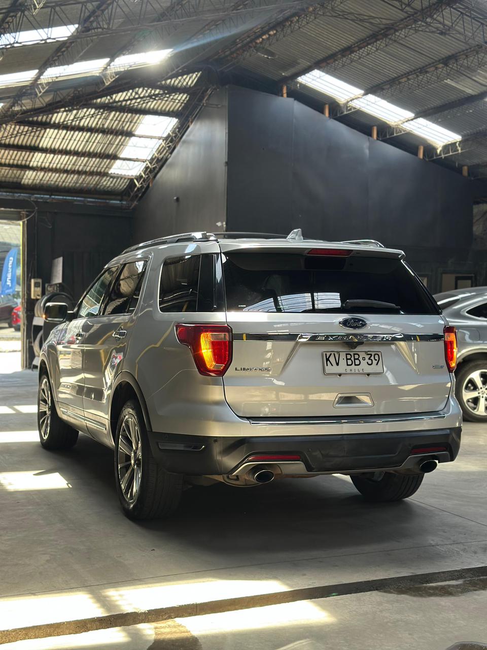 Ford Explorer — foto 34 de 38