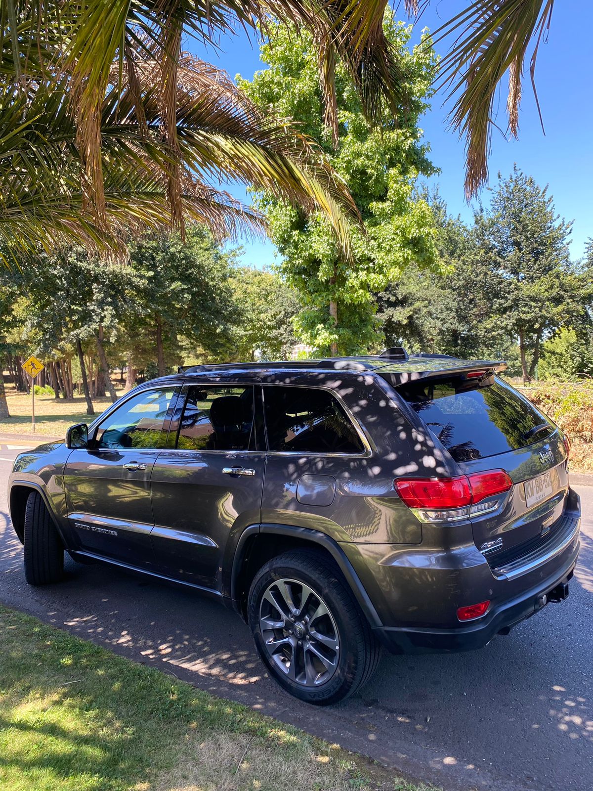 Jeep Grand Cherokee — foto 32 de 38