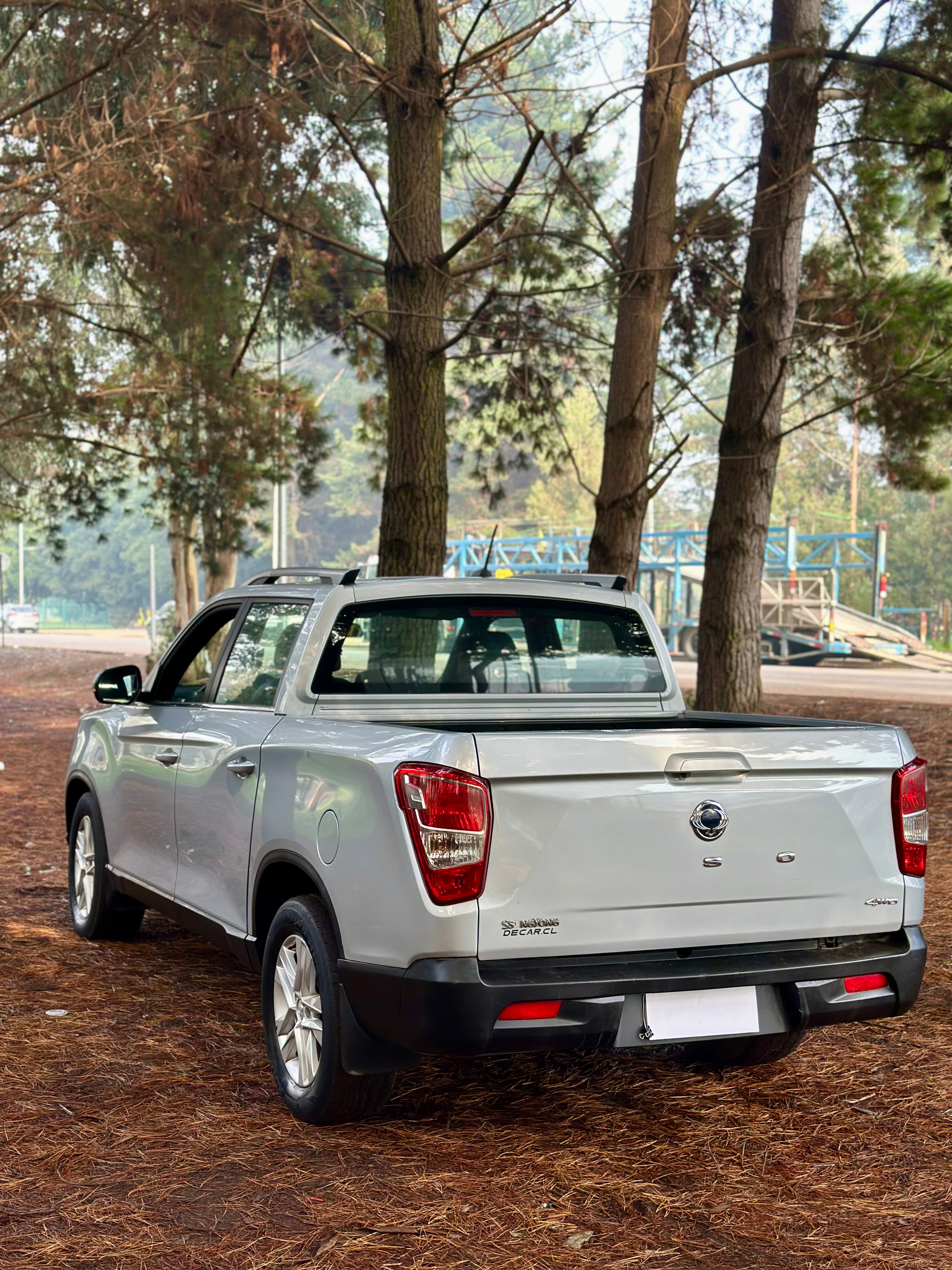 SsangYong Musso Deluxe — foto 30 de 38