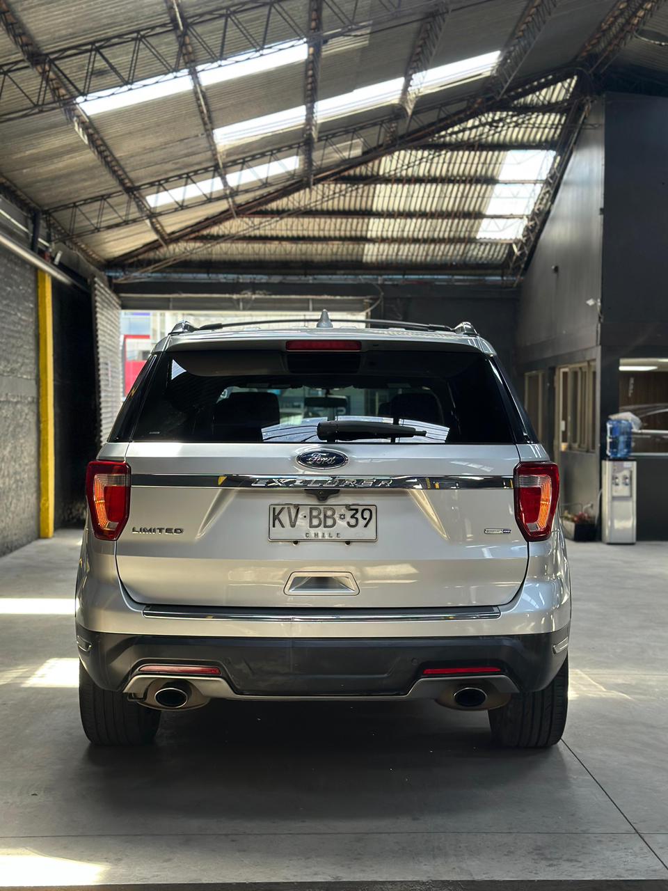 Ford Explorer — foto 36 de 38
