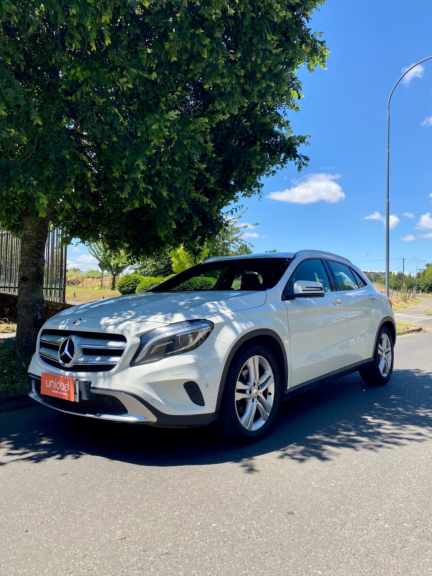 Mercedes-Benz GLA 200