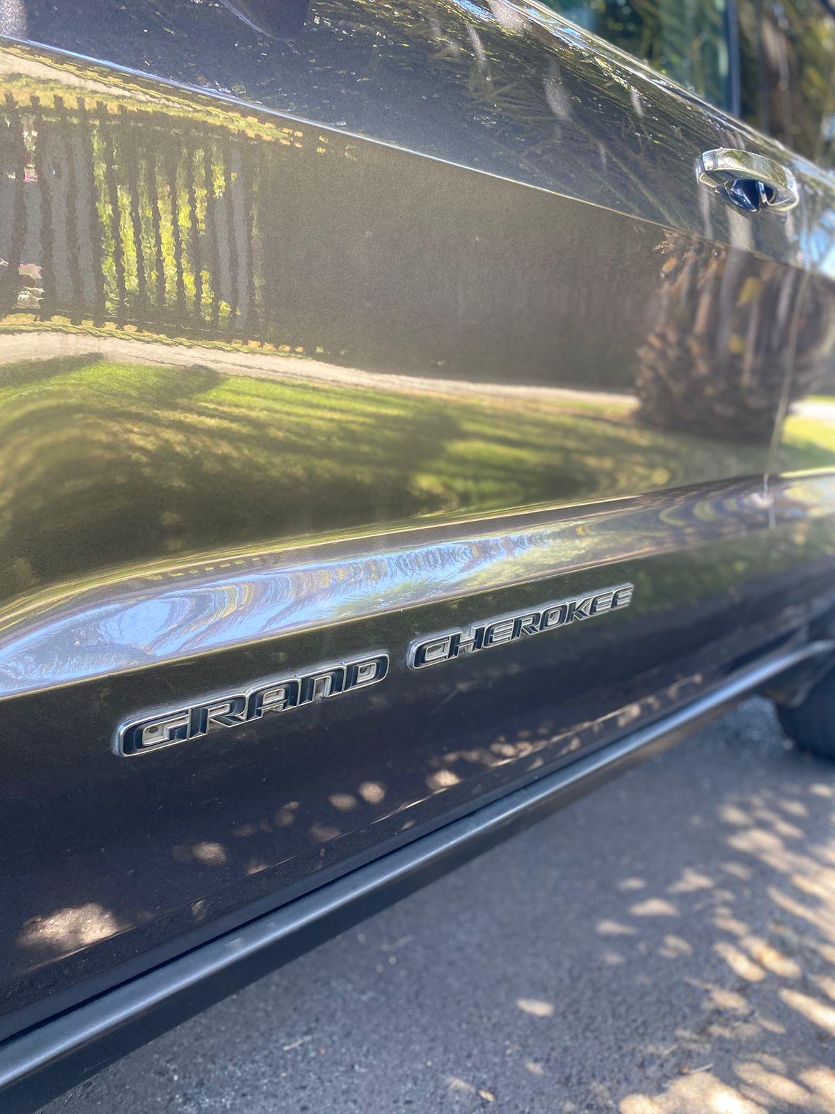 Jeep Grand Cherokee — foto 28 de 38