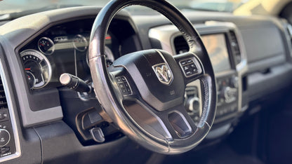 Dodge RAM 1500 SLT